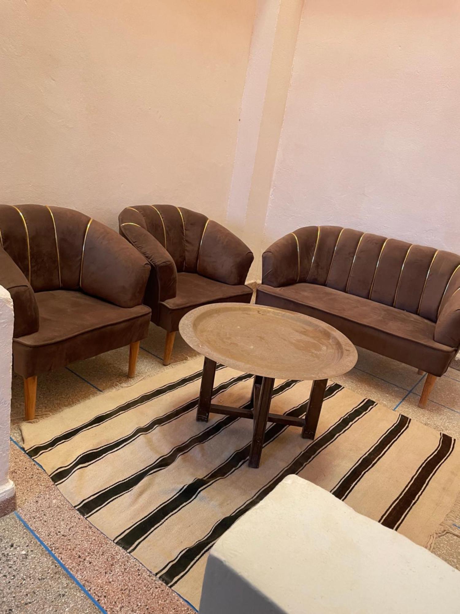 Emallayan Hostel 依索安 外观 照片